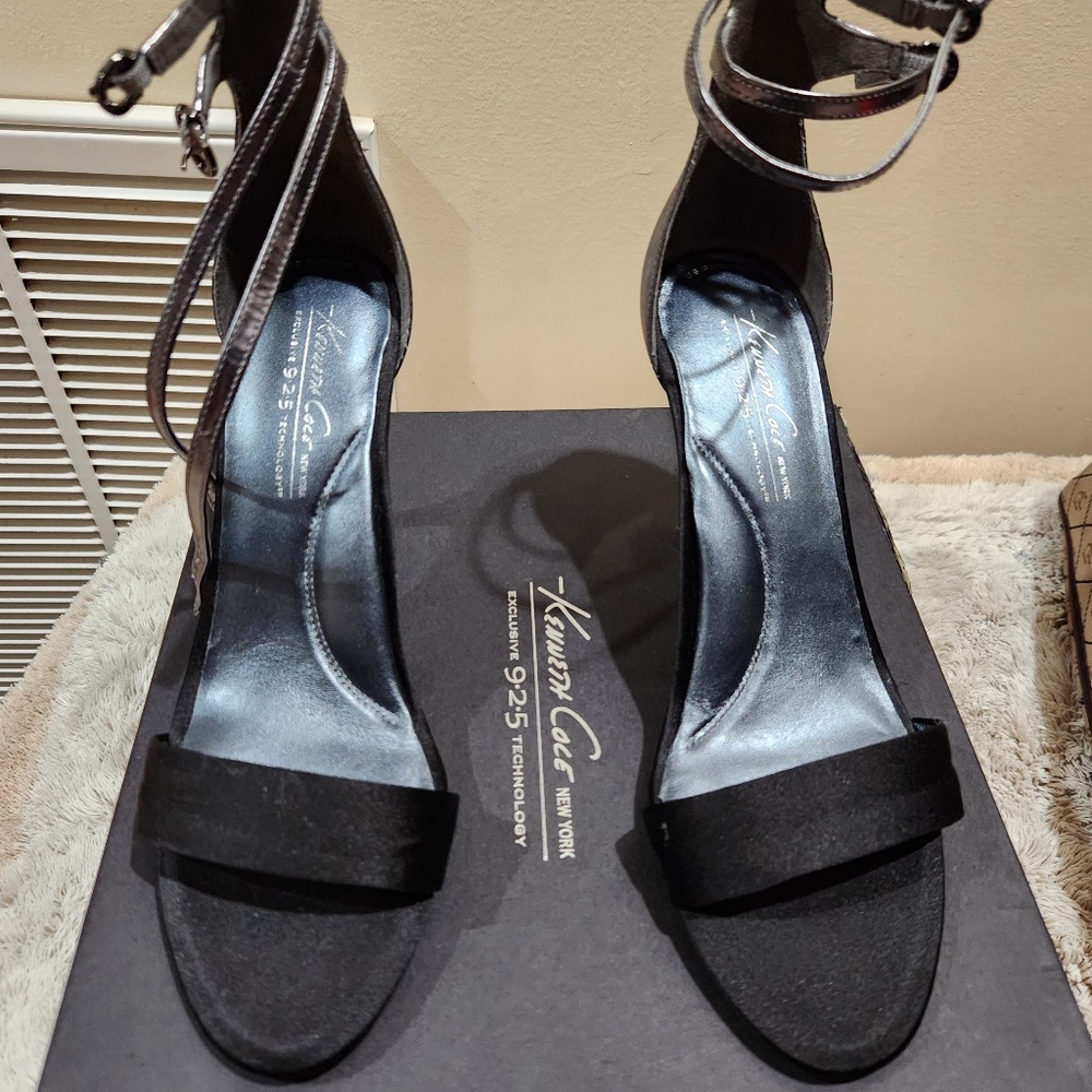 Kenneth Cole heels